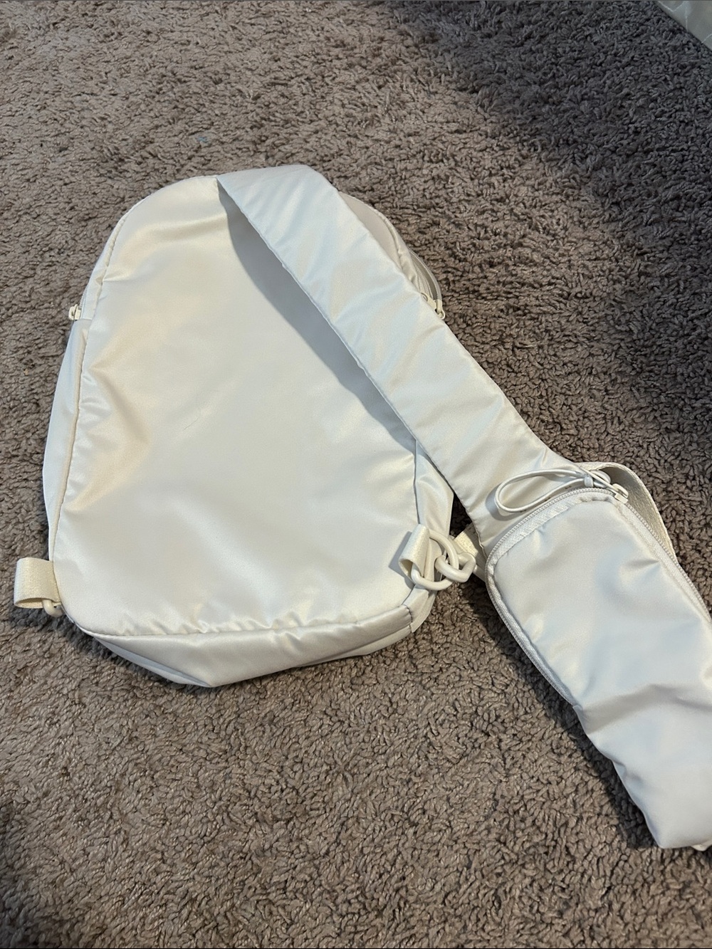 Under Armour White Small Backpack Sling - Picture 7 of 7